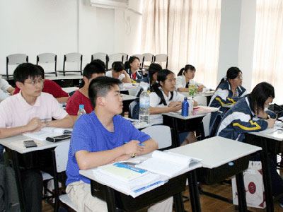 领科教育（原上海师范大学剑桥国际中心)